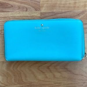 Kate spade Cameron clutch